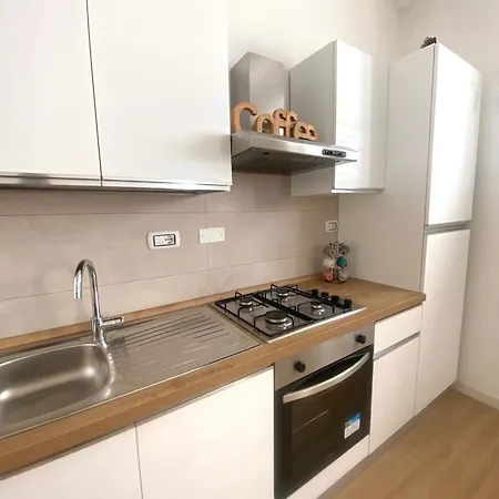 Apartment Iris Rom